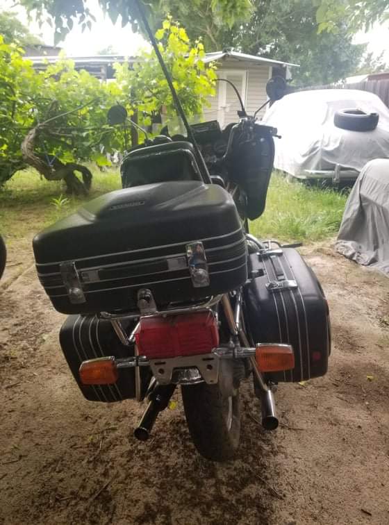 1979 Honda GL1100 Goldwing+1980 Honda GL1100パーツバイク(フレーム+<br />
エンジン他）