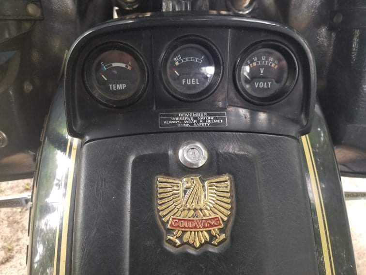 1979 Honda GL1100 Goldwing+1980 Honda GL1100パーツバイク(フレーム+<br />
エンジン他）