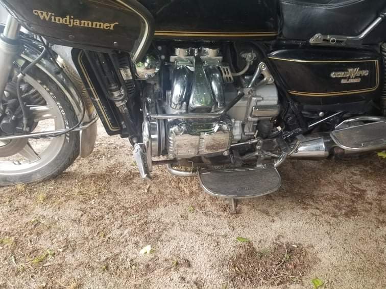 1979 Honda GL1100 Goldwing+1980 Honda GL1100パーツバイク(フレーム+<br />
エンジン他）