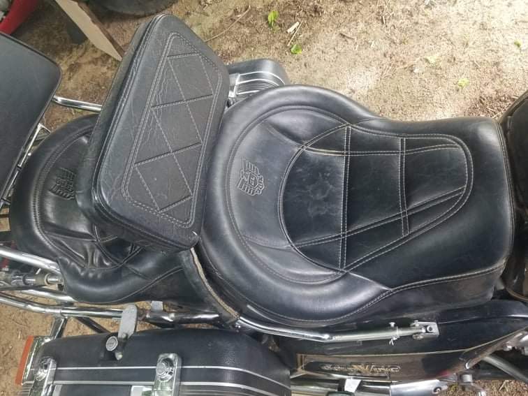 1979 Honda GL1100 Goldwing+1980 Honda GL1100パーツバイク(フレーム+<br />
エンジン他）