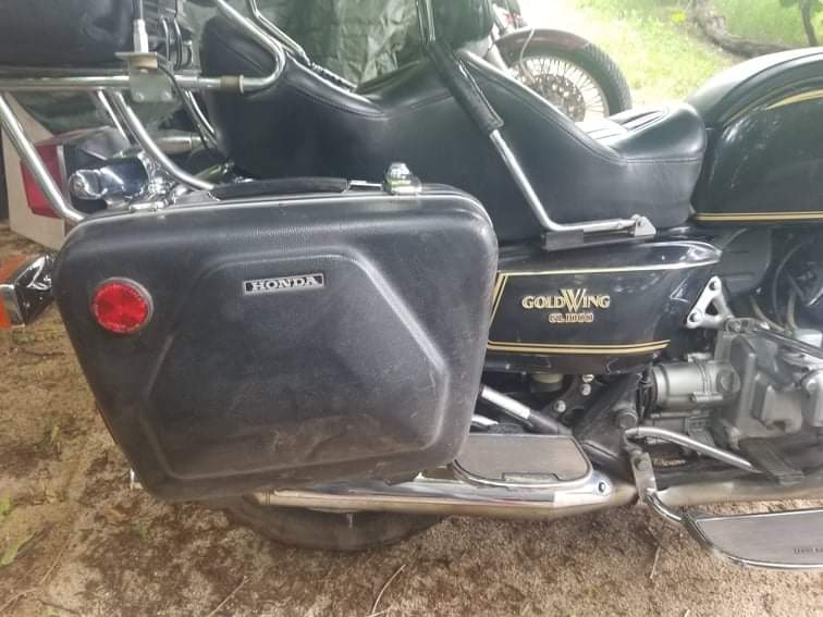 1979 Honda GL1100 Goldwing+1980 Honda GL1100パーツバイク(フレーム+<br />
エンジン他）